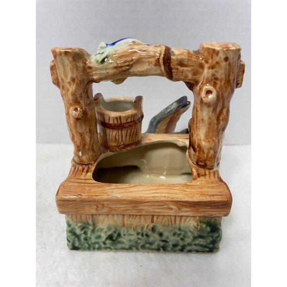 Vintage Ceramic Well With Bird Figurine & Small Bucket - Picture 3 of 7